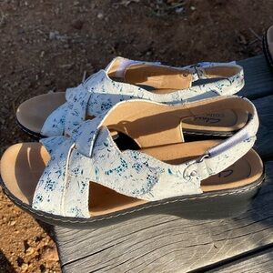 NWOT Clark’s Sandals
